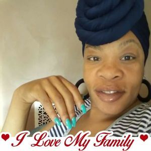 Meet your Posher, Tia